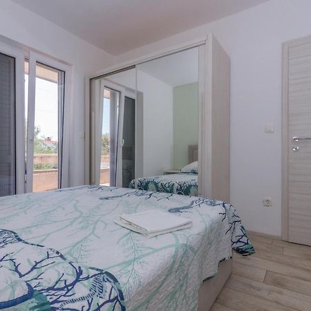 Adria Krk Apartment Крк Екстер'єр фото