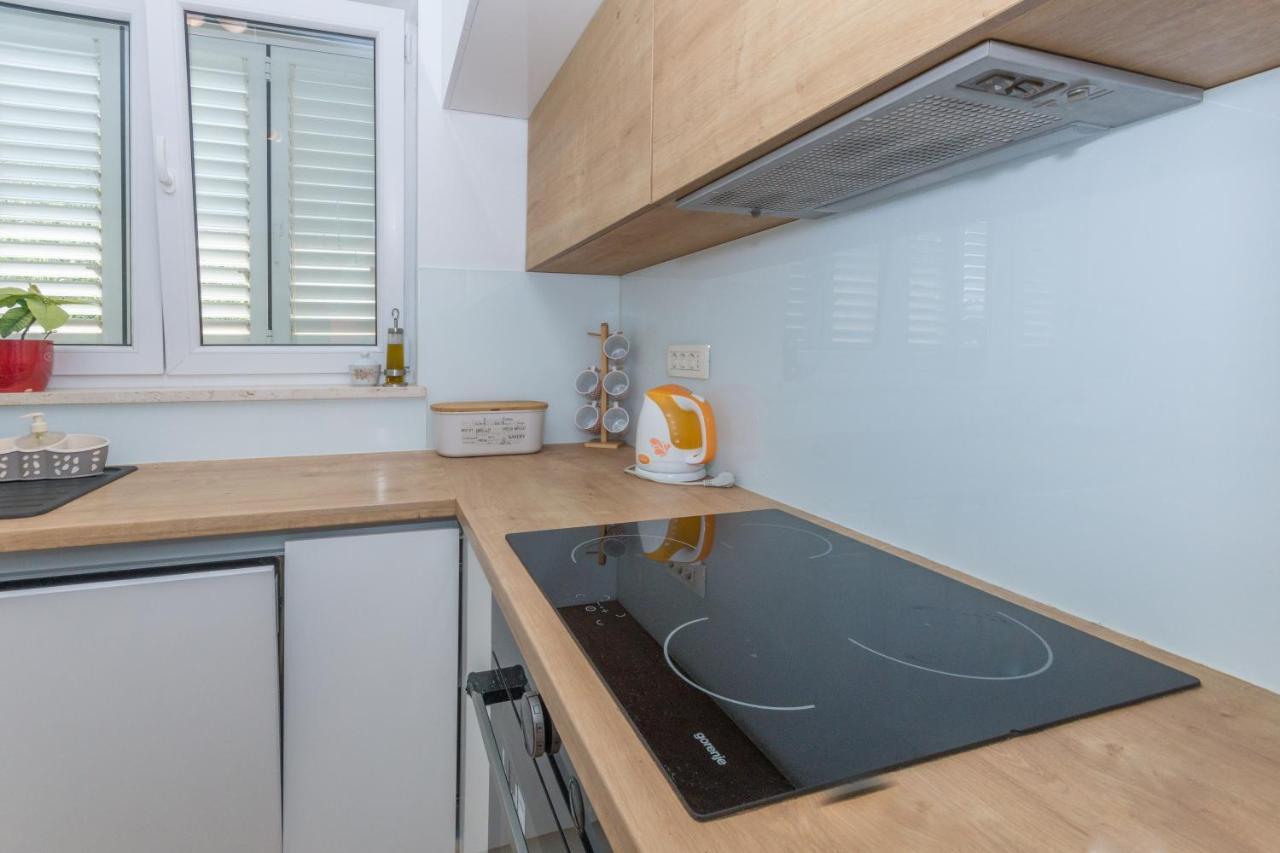 Adria Krk Apartment Крк Екстер'єр фото