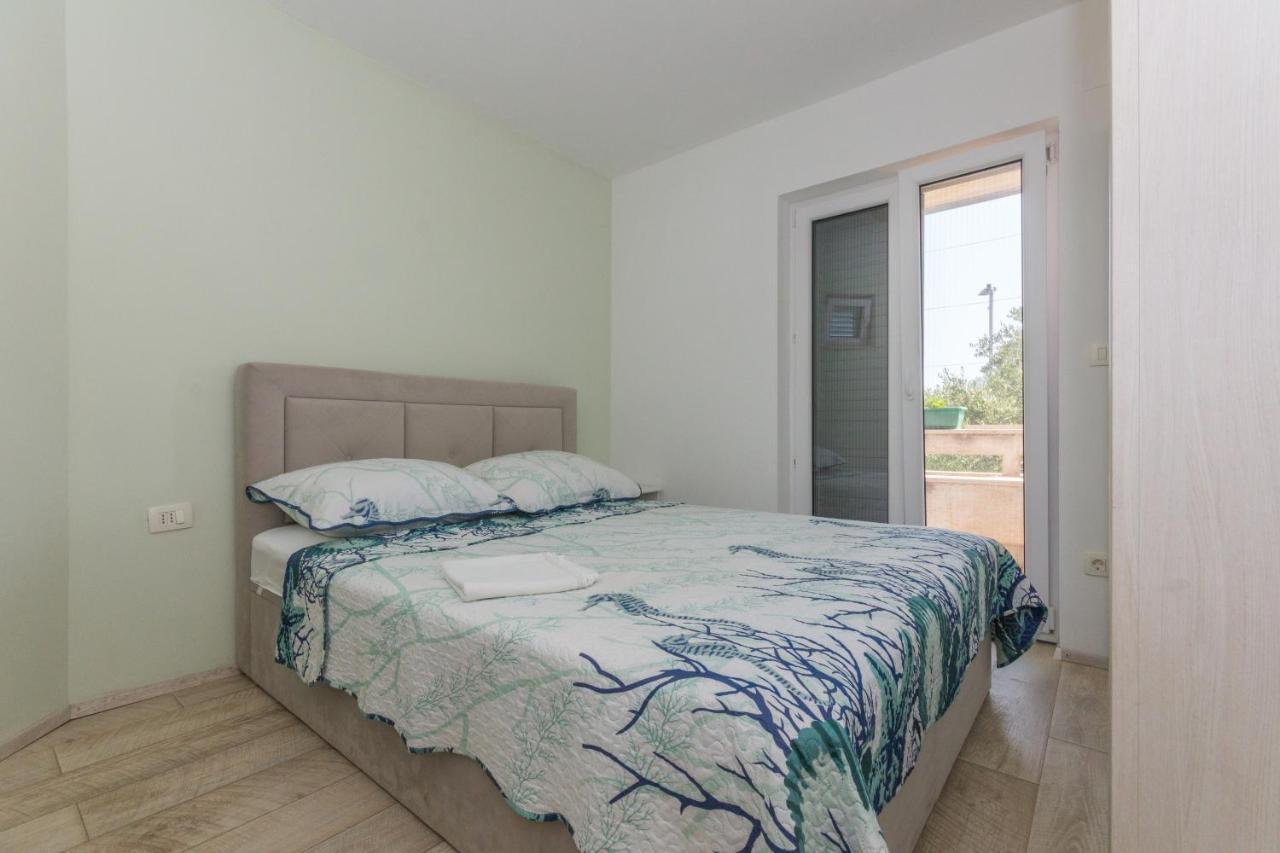 Adria Krk Apartment Крк Екстер'єр фото